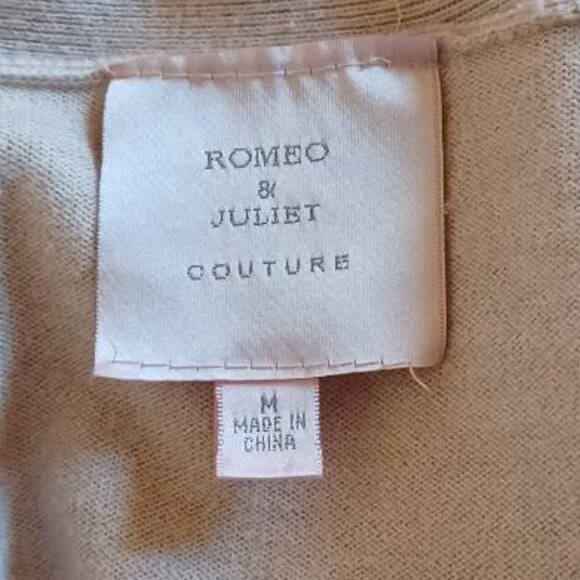 EUC Romeo & Juliet Couture BEIGE Cascading Ruffle Cardigan Size Medium - Picture 4 of 6